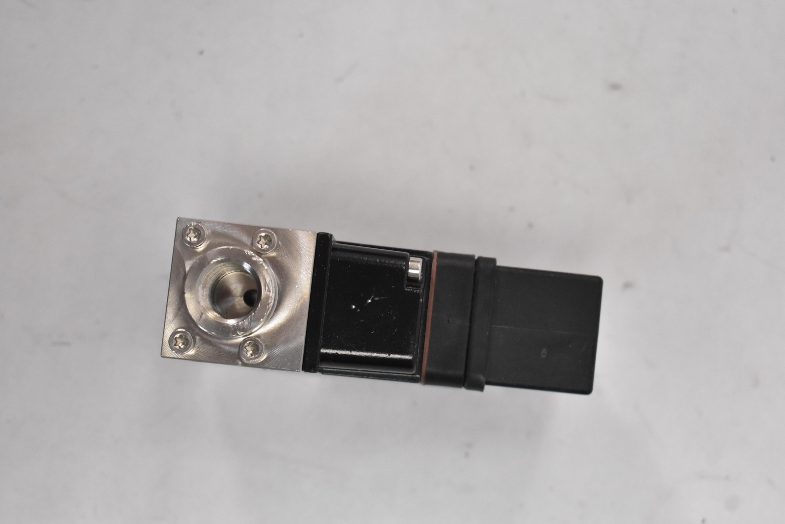 Belimo 22WDP-515 Differential Pressure Flow Sensor 0-100 PSI 0-10V 24V IP65
