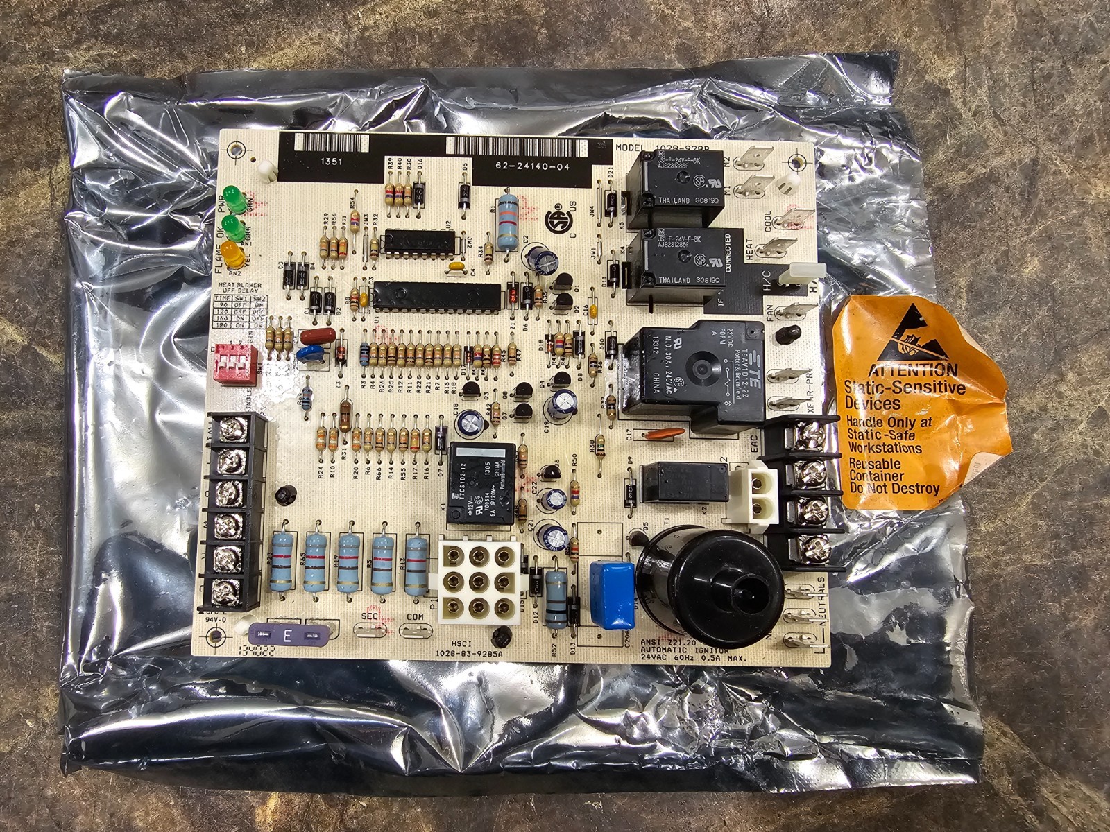 Rheem Ruud 62-24140-04 Spark Ignition Control Circuit Board 1028-928A