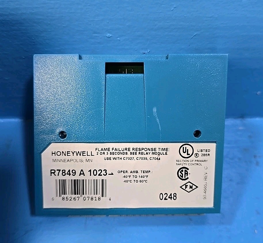 HONEYWELL RM7890A1015 ULTRAVIOLET FLAME AMPLIFIER BURNER CONTROL MODULE