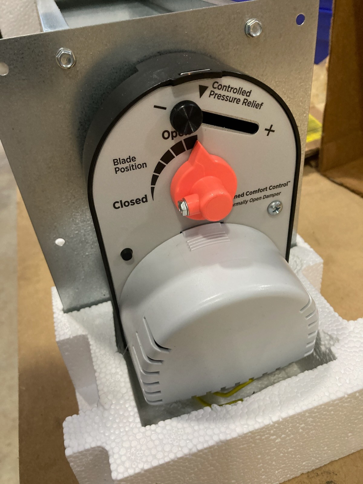 Trane Zone Comfort Control Damper & Actuator CNT06430 Normally Open 24V New
