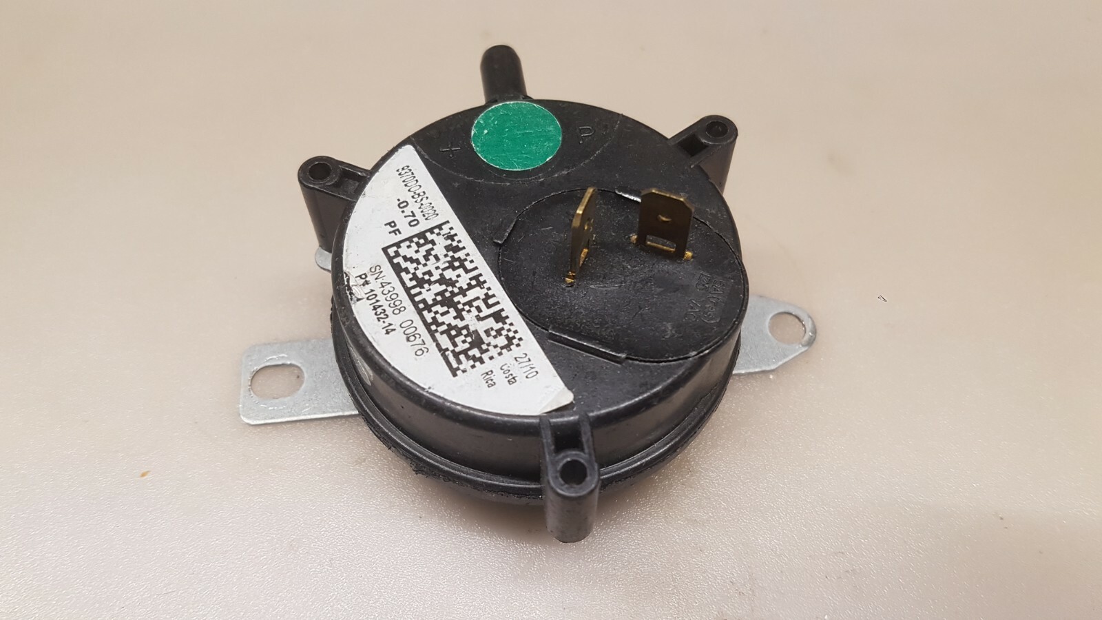 Armstrong Air 101432-14 Pressure Switch -0.70″