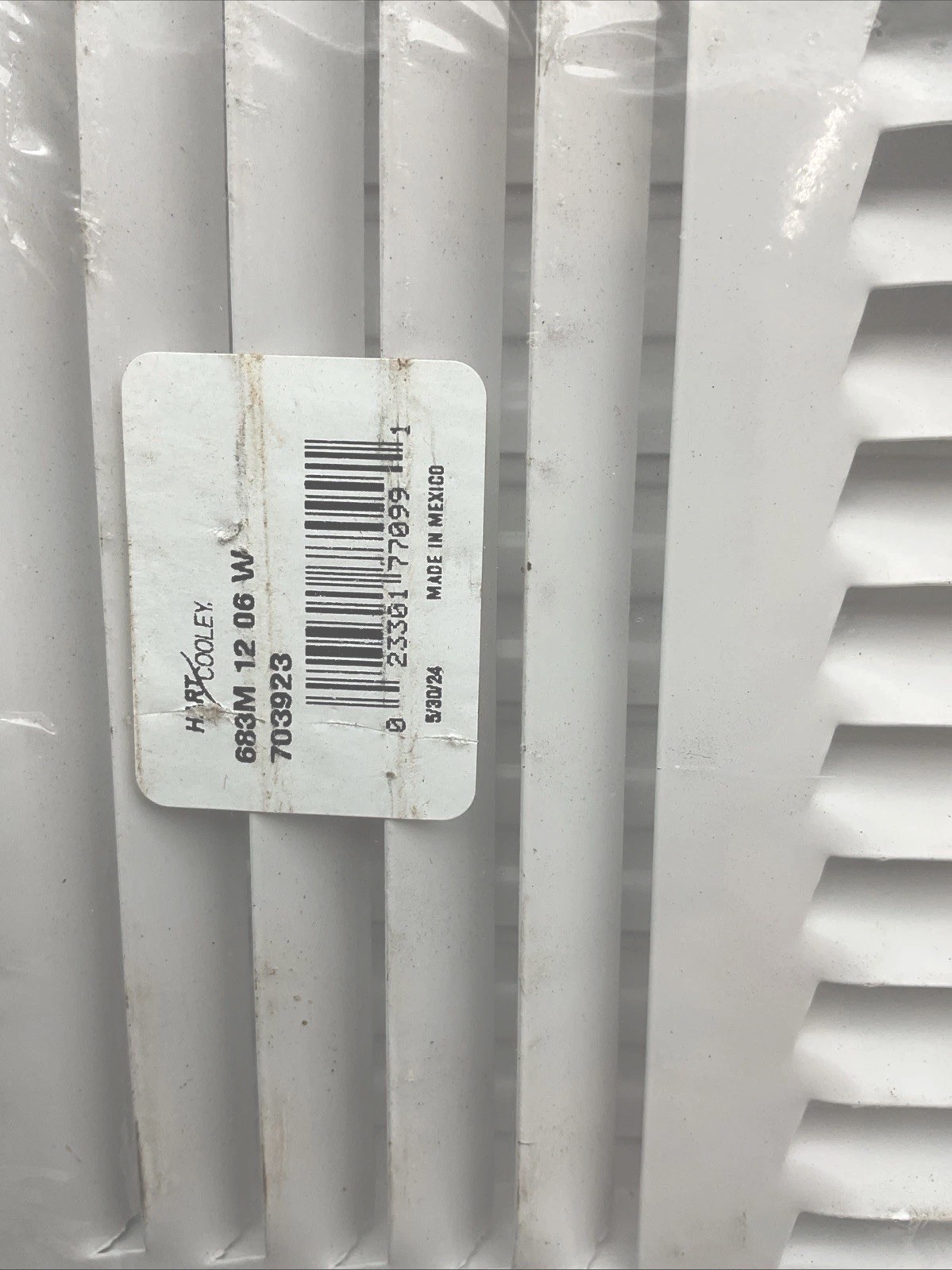 Hart Cooley 703923 Ceiling/Wall Register 6″x12″ White Sealed 683M 12 06 W 2pk
