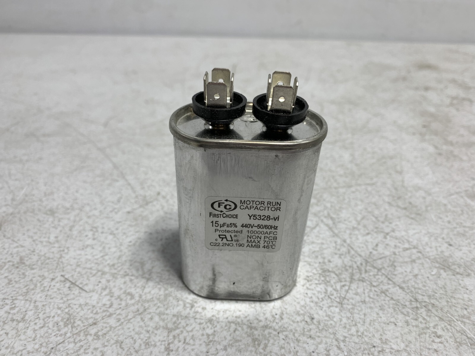 Lennox Y5328 Motor Run Capacitor 440V 50/60 Hz 15 MFD