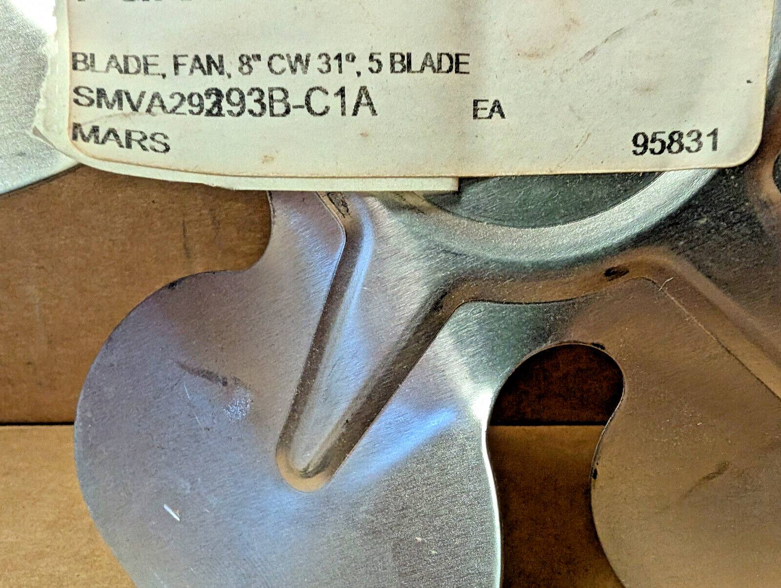 MARS 95831 ~ Fan Blade, Clockwise, 8″ Diameter, 5 Blade 30°, Pierced Bore