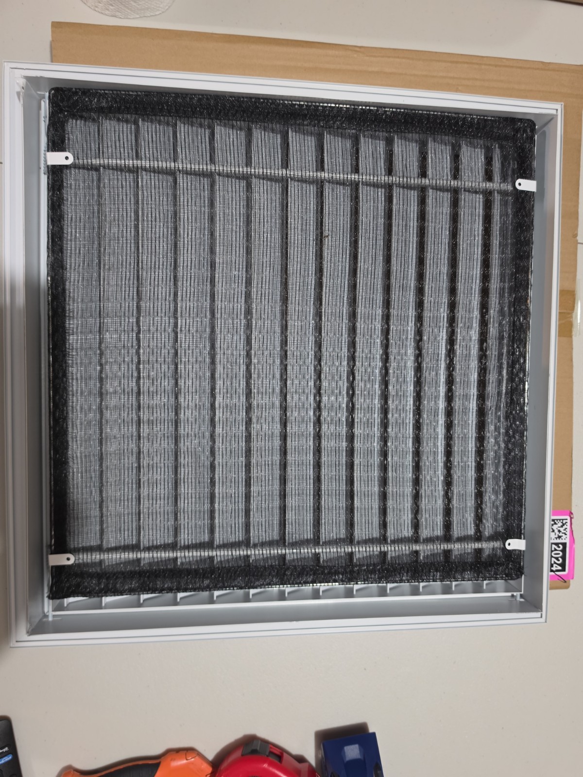 Open Box Handua Fits 20×20 Wall Opening Anodized Aluminum Exterior Wall Vent by