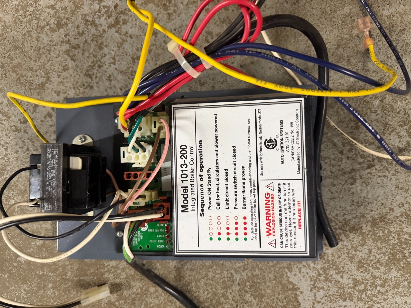Weil McLain 1013-200 Gold GV Integrated Boiler Control Board 511-330-088 Tested