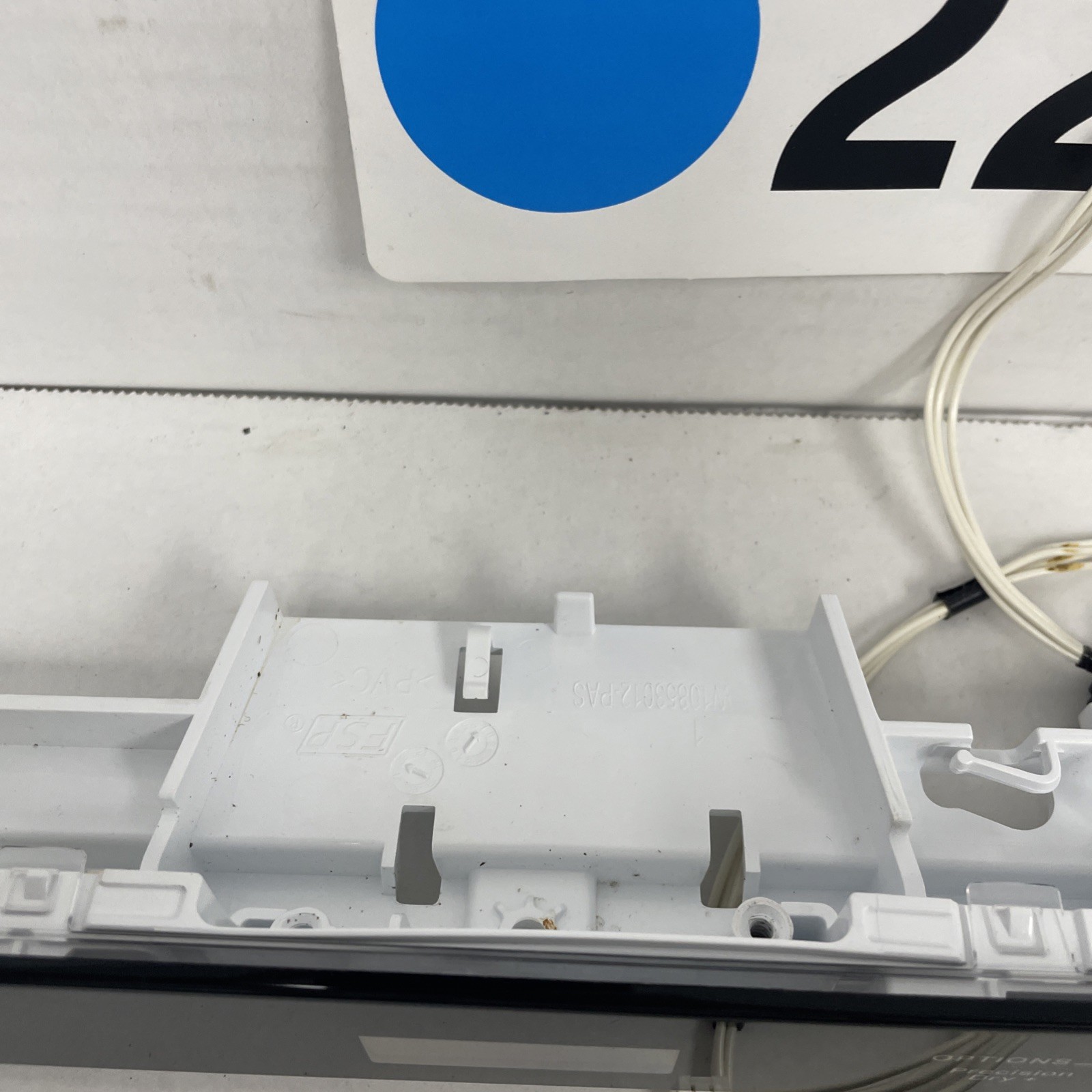 Whirlpool W11632700 Console Assy 1/2″ Black