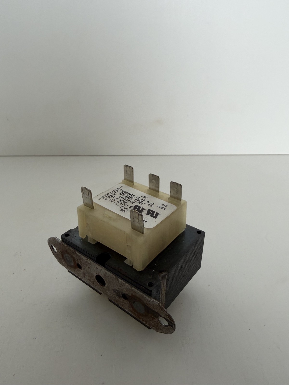Carrier OEM Transformer / HT01CN241 NEW