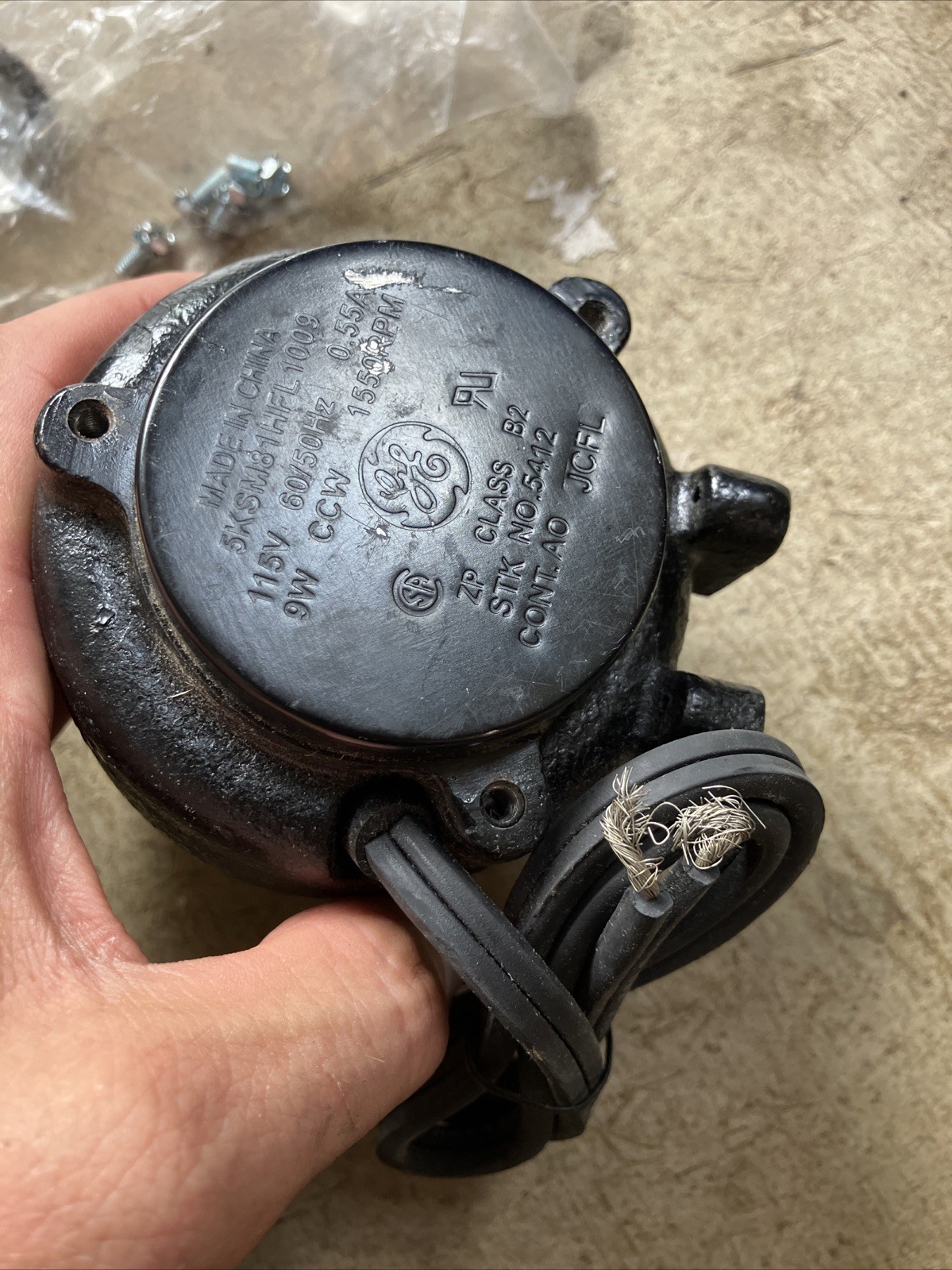 NOS 9 Watt GE Cast Iron Fan Motor 230 Volt CW 1550 Rpm