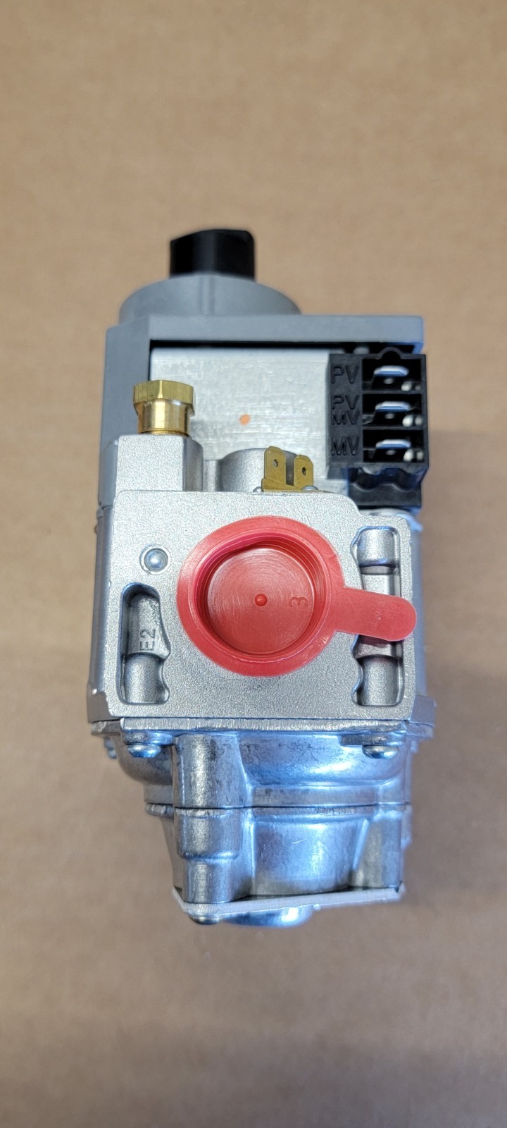 Resideo/Honeywell VR8304P4256 Natural Gas Control Thermostat 24V Class 2 Valve