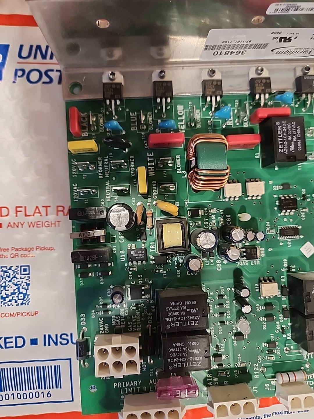 York Luxaire Varidigm 364810 Control Board VF3-1181 SCD-1097 used #D234A