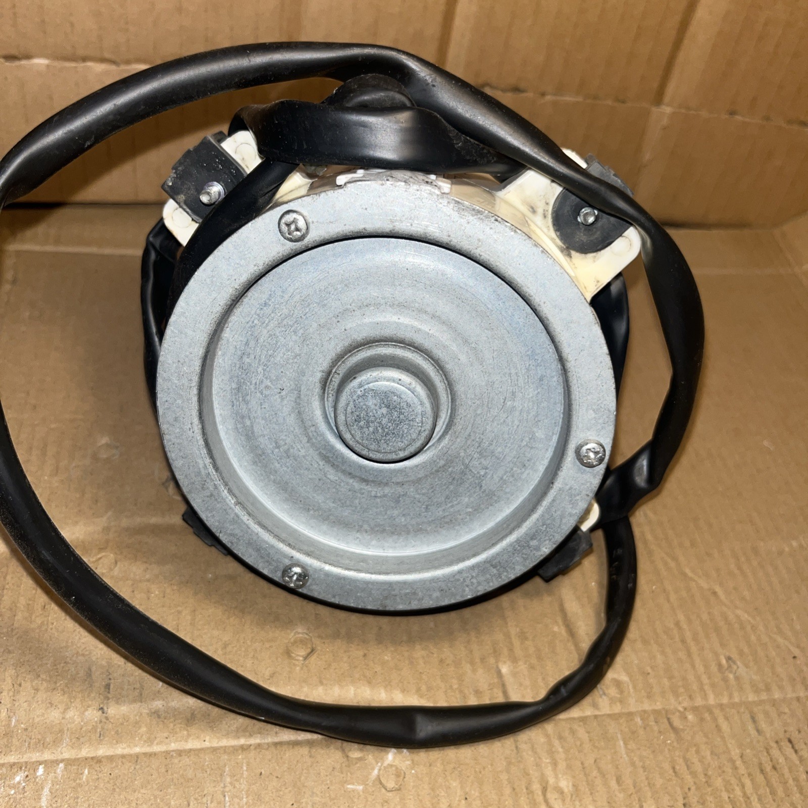 Fujitsu K9379385015 MFE-60TVT DC Outdoor Condenser Fan Motor