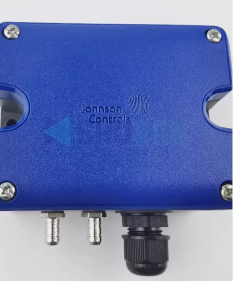 1pcs Johnson HT7000I5V1 (65mm/0-10V) air duct temperature and humidity sensor.