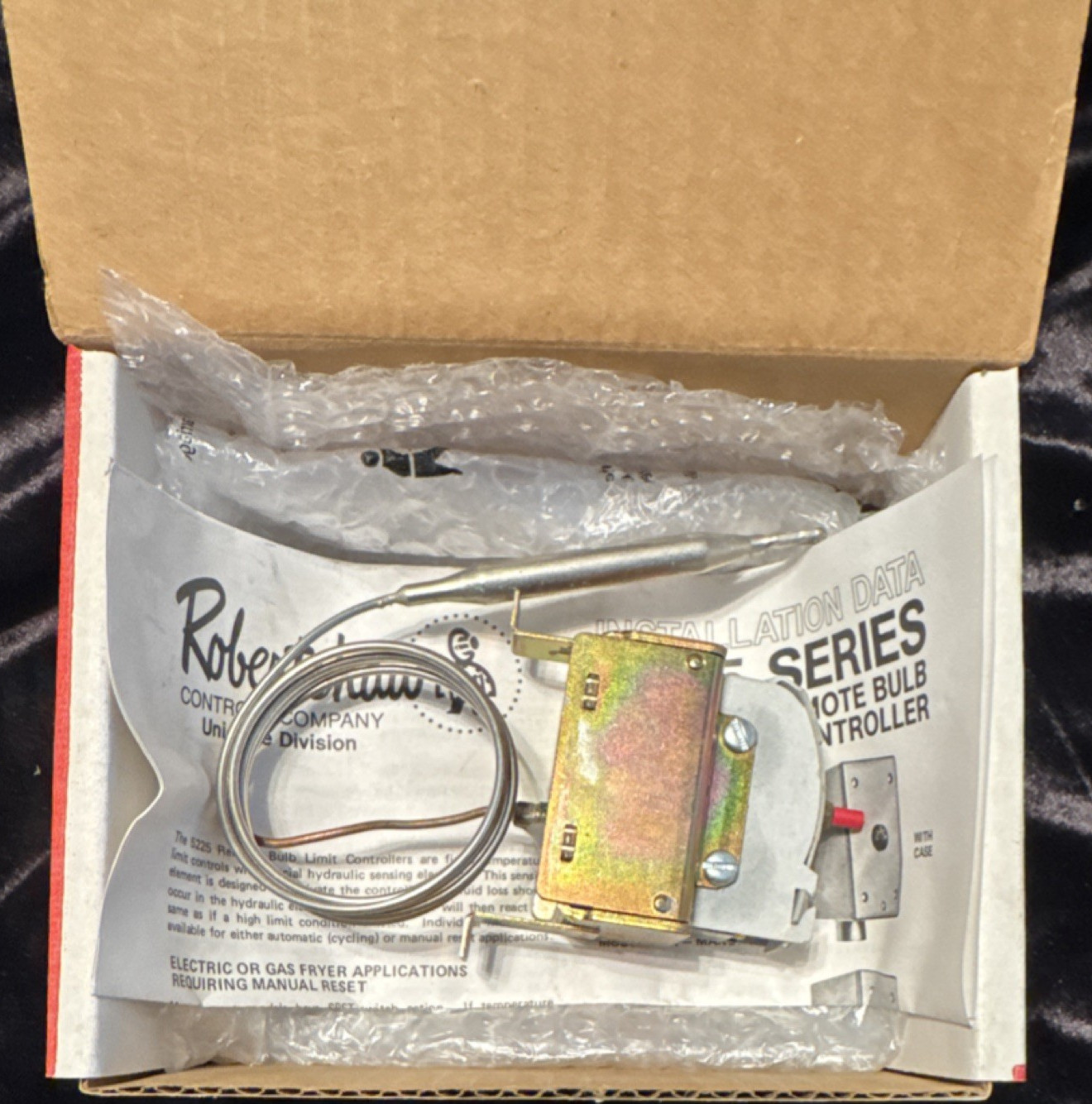 Robertshaw 5225 Series 5225-046 Remote Bulb High Limit 440F Manual Reset