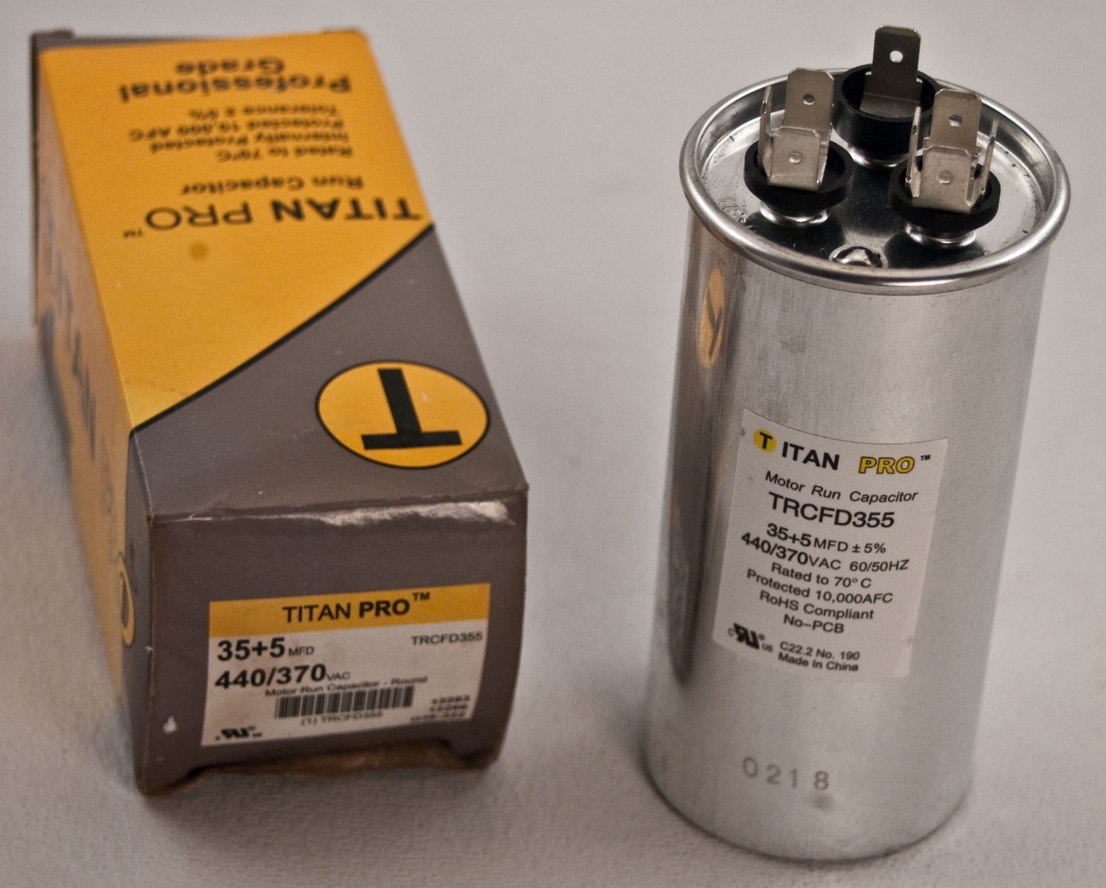 TITAN Pro RTCFD355 Round Dual Run Capacitor 440/370 VAC (35 + 5 mfd + 5 %)