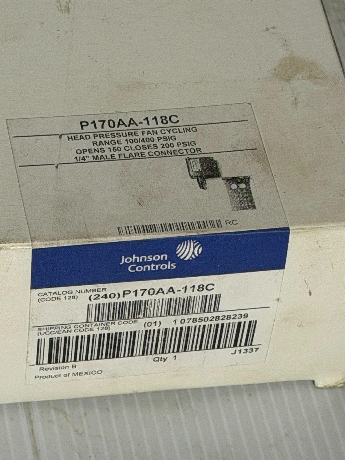 Johnson Controls P170AA-118C Head Pressure Fan Cycling Control New Open Box