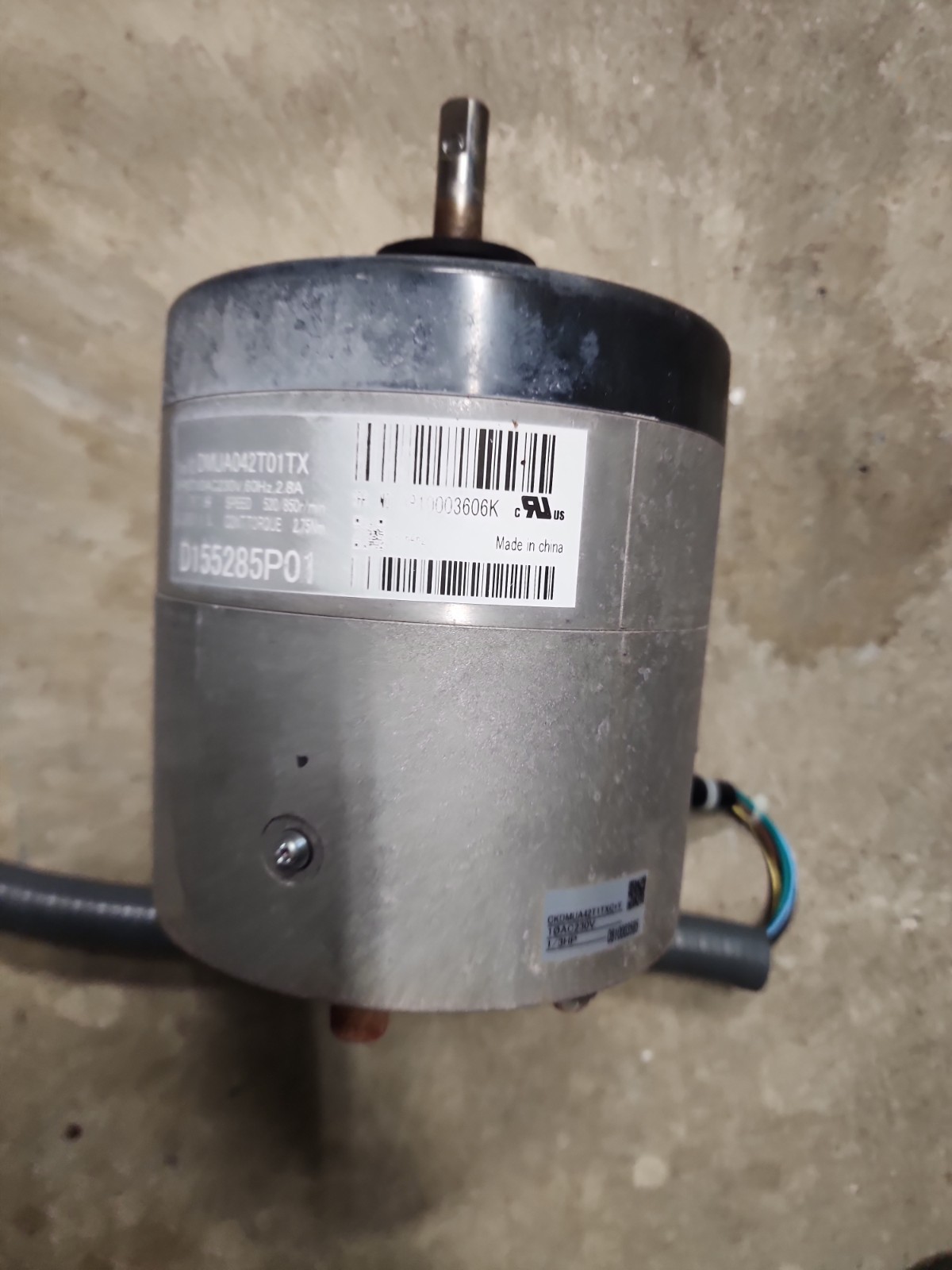 Trane D155285P01 1/3 HP ECM Condenser Fan Motor DMUA042T01TX 230V used