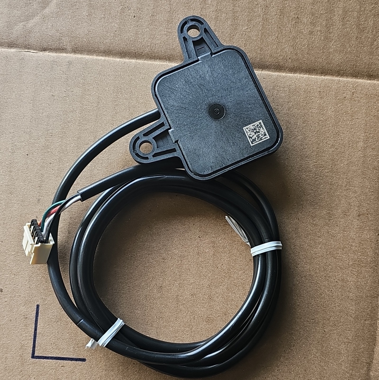 Sensata Technologies RGD-00ML02 Refrigerant Sensor w/ Cable, Black