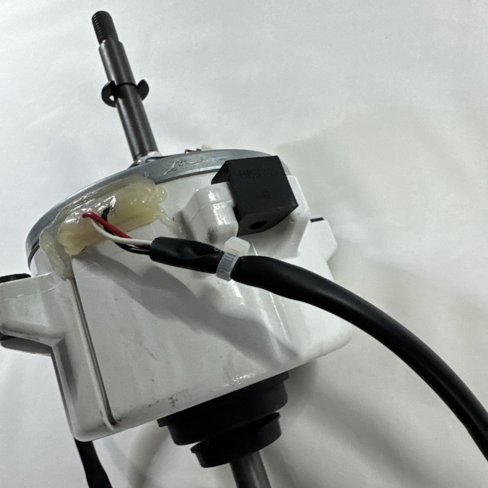 DC310V 140W 0.60A Brushless DC Motor Resin Pack E CL 1000R/Min