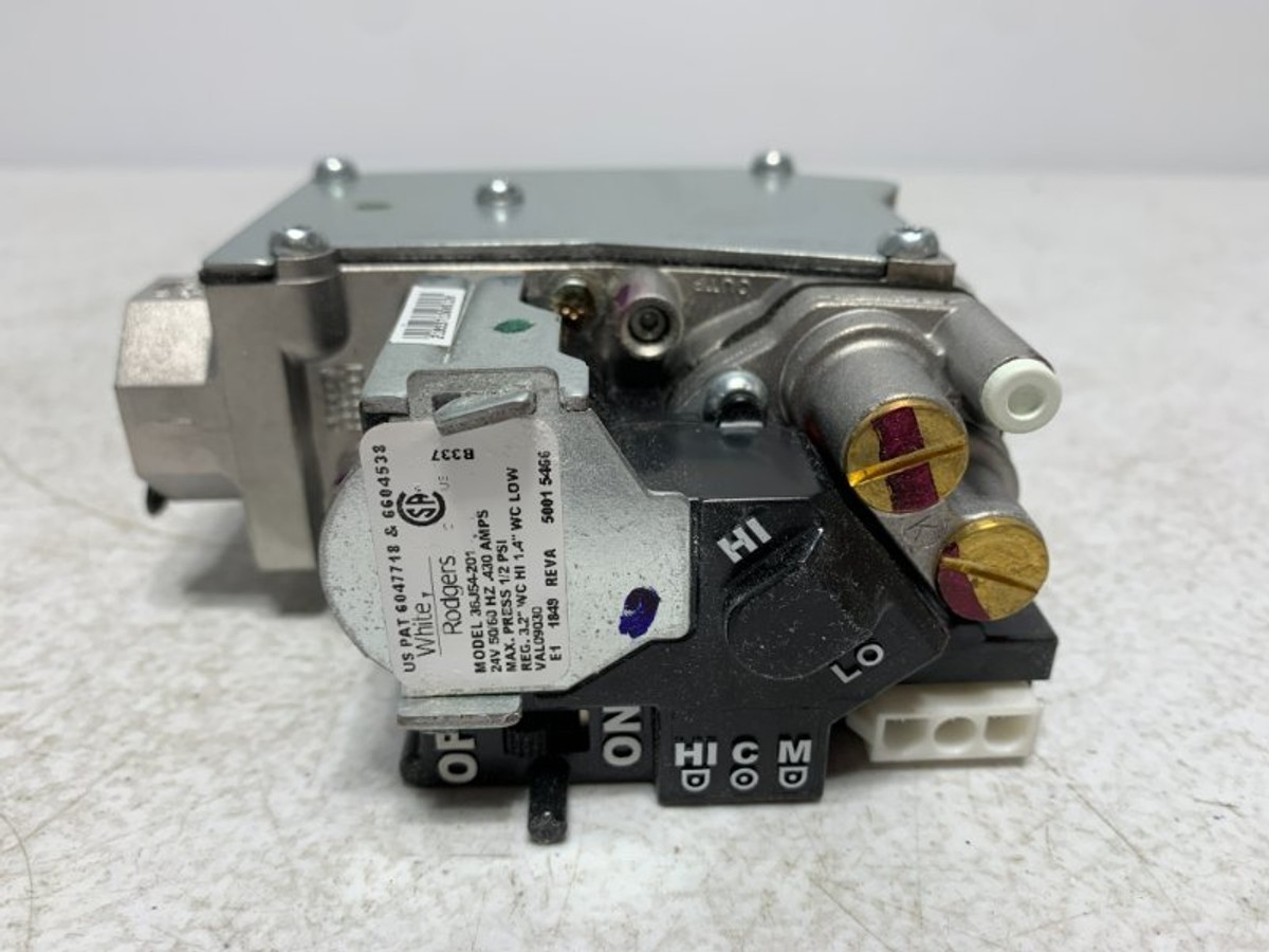 Emerson VAL09030 Manifold Gas Valve 24V 1/2″ NPT 2-Stage
