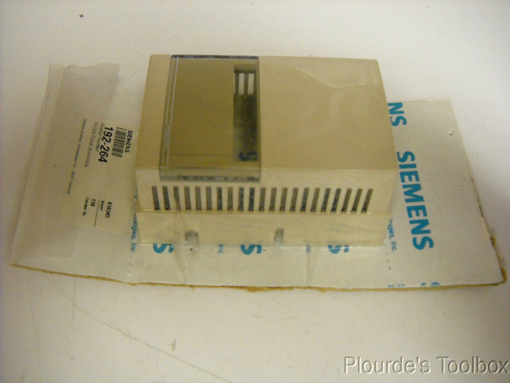 New Siemens Building Tech Thermostat Cover Beige / Off White, Model 192-264