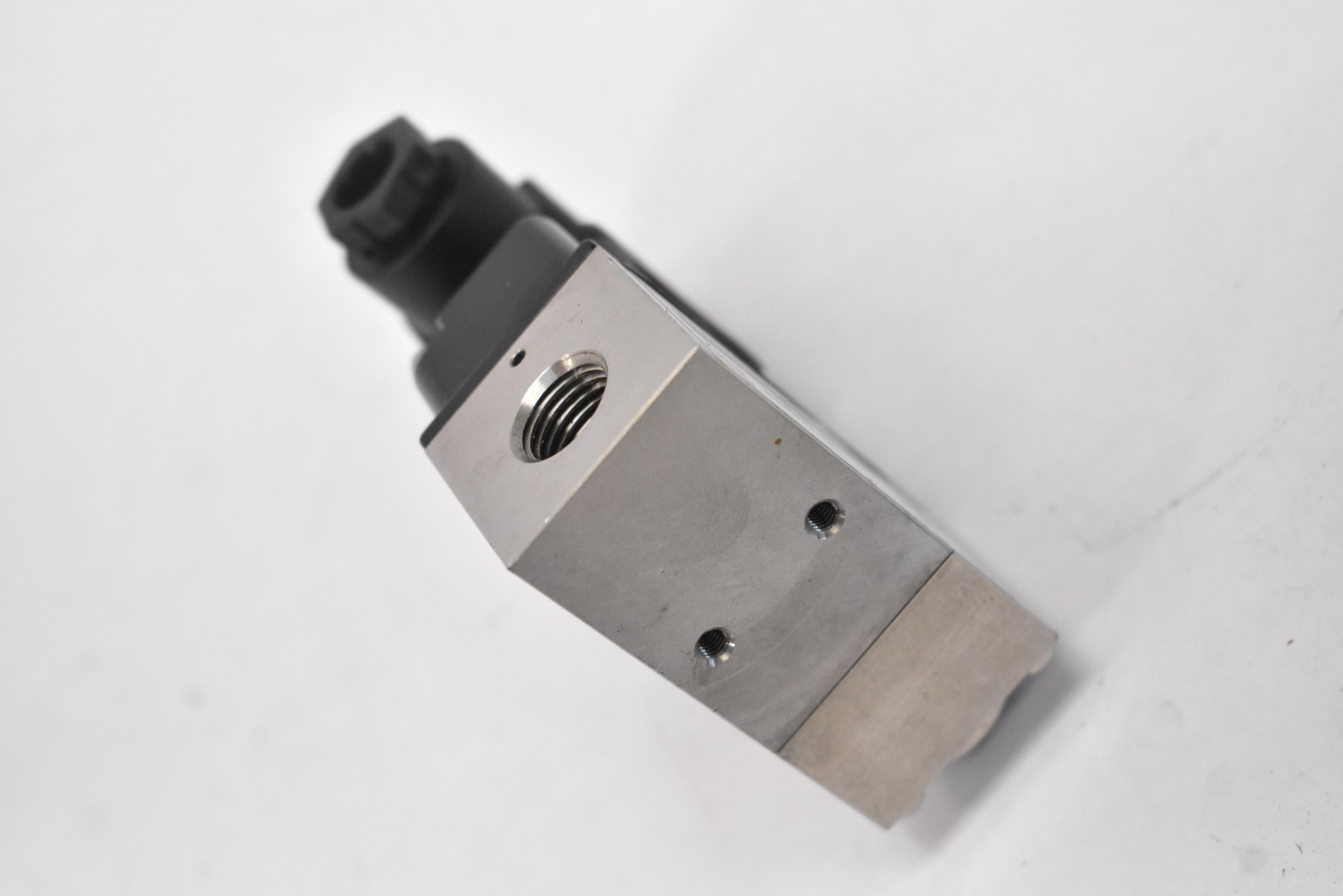 Belimo 22WDP-515 Differential Pressure Flow Sensor 0-100 PSI 0-10V 24V IP65