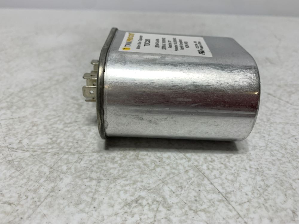 Titan Pro TOC20 Motor Run Capacitor 20MFD 370V Oval