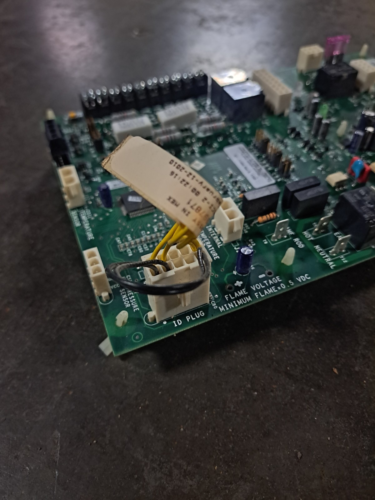 York Luxaire VARIDIGM 507820 Control Circuit Board SCD-1099 VF4-1210