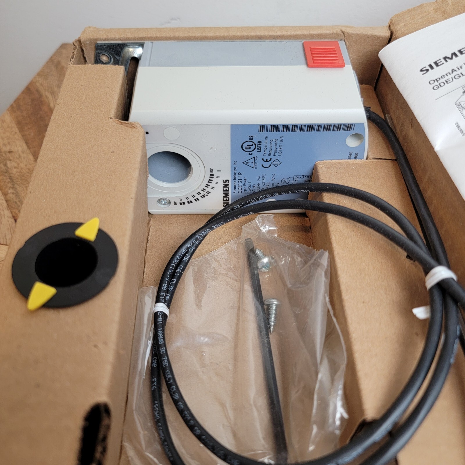 SIEMENS GDE131.1P Open Air Electronic Damper Actuator 44″ lb. 3P