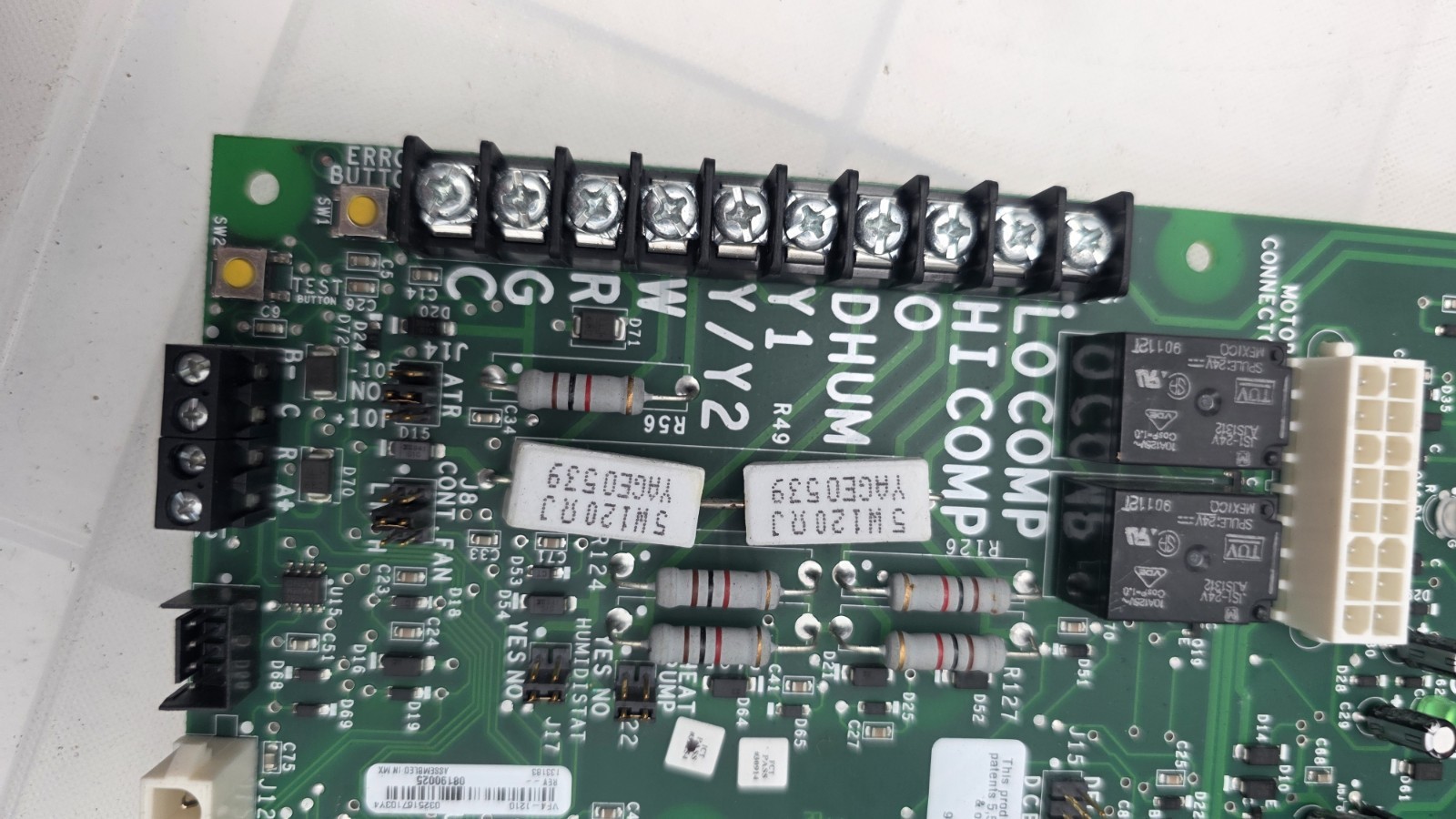 York Luxaire VARIDIGM 507820 Control Board VF4-1210 SCD-1102