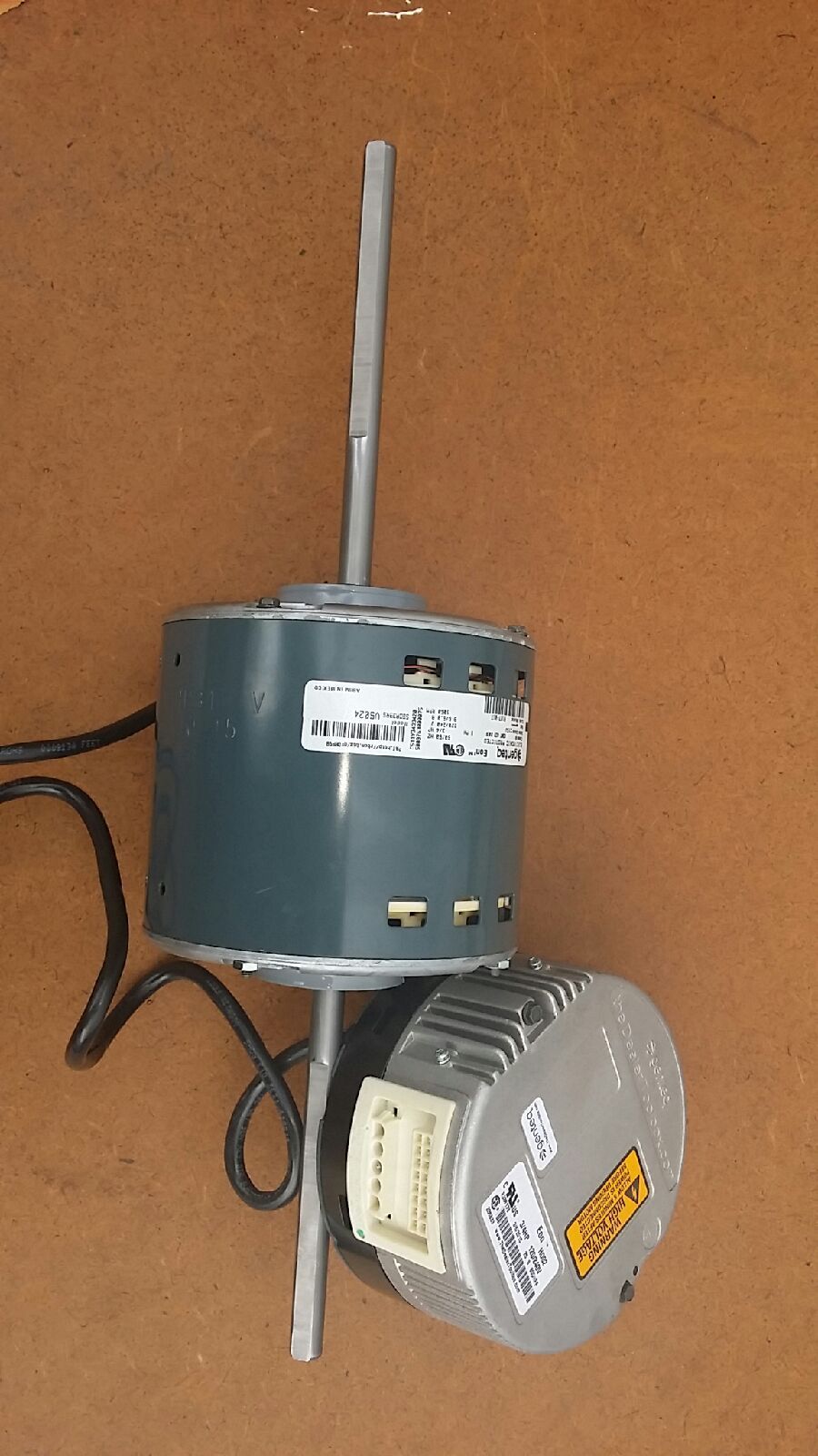 GENTEQ BARD ECM MOTOR & MODULE 3/4 HP 120/240V 1050 RPM DOUBLE SHAFT (1 UNIT)