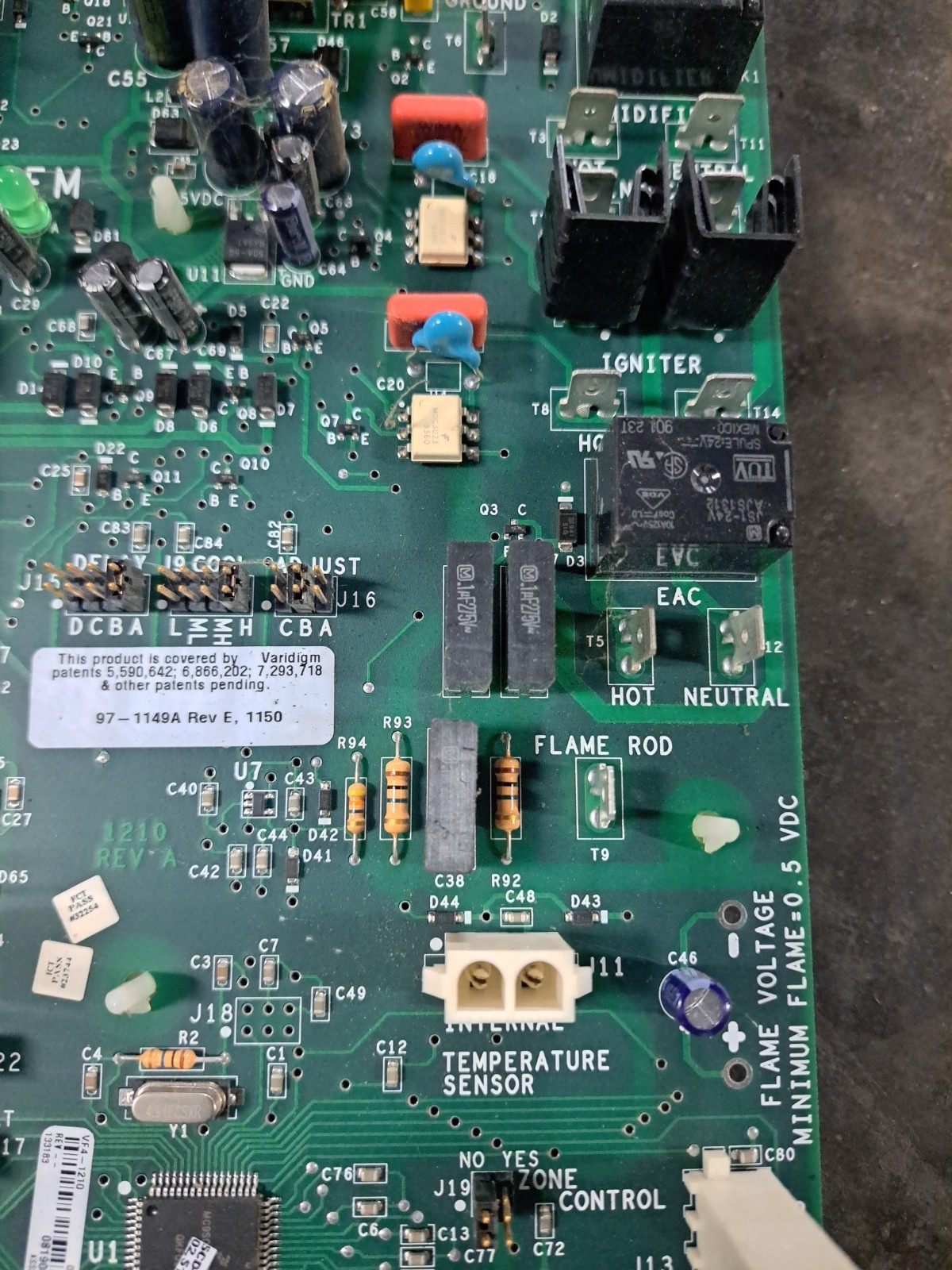 York Luxaire VARIDIGM 507820 Control Circuit Board SCD-1099 VF4-1210