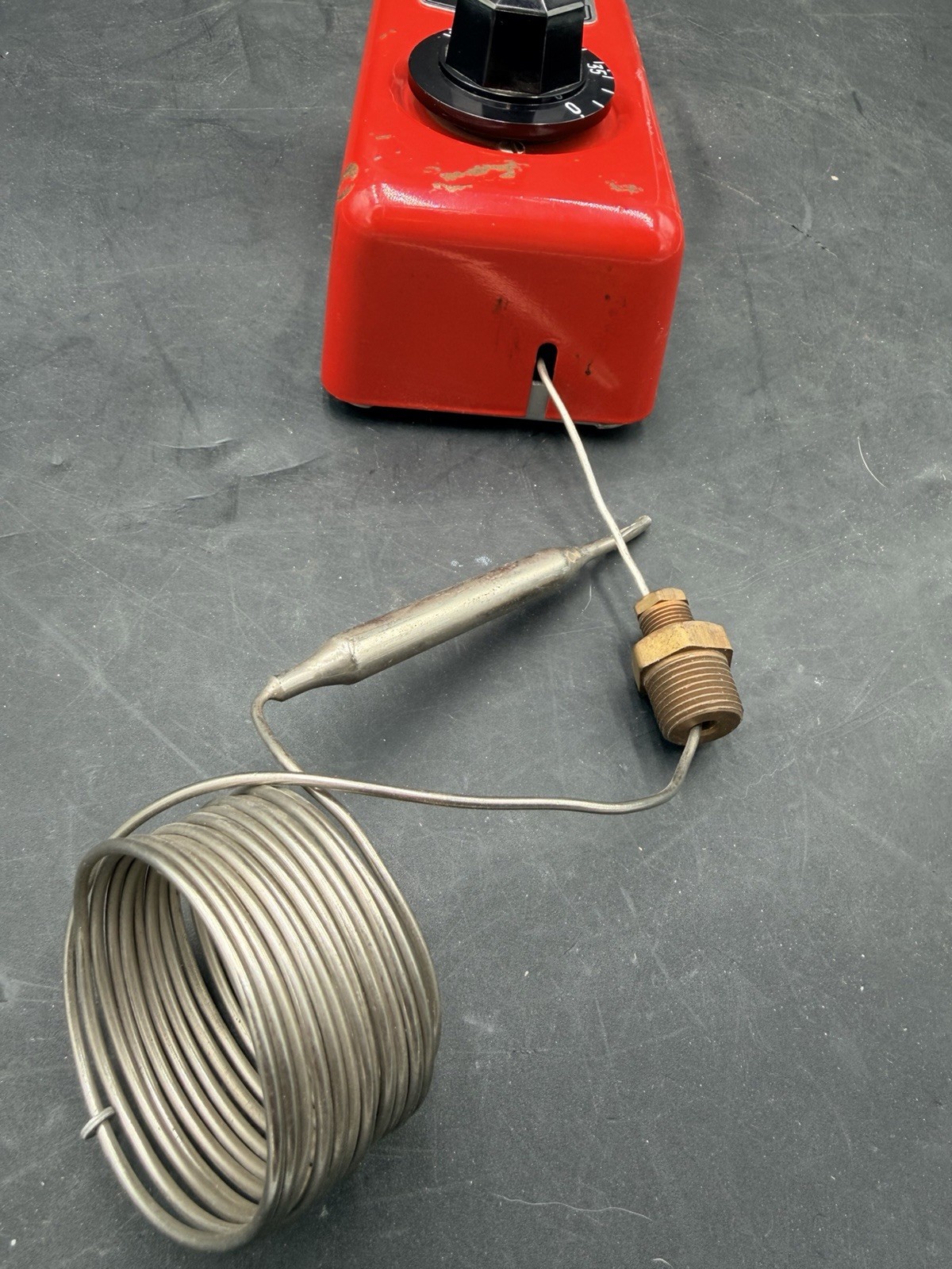 Chromalox AR-1015 Adjustable Temperature Controller With Probe 0-100 Degrees
