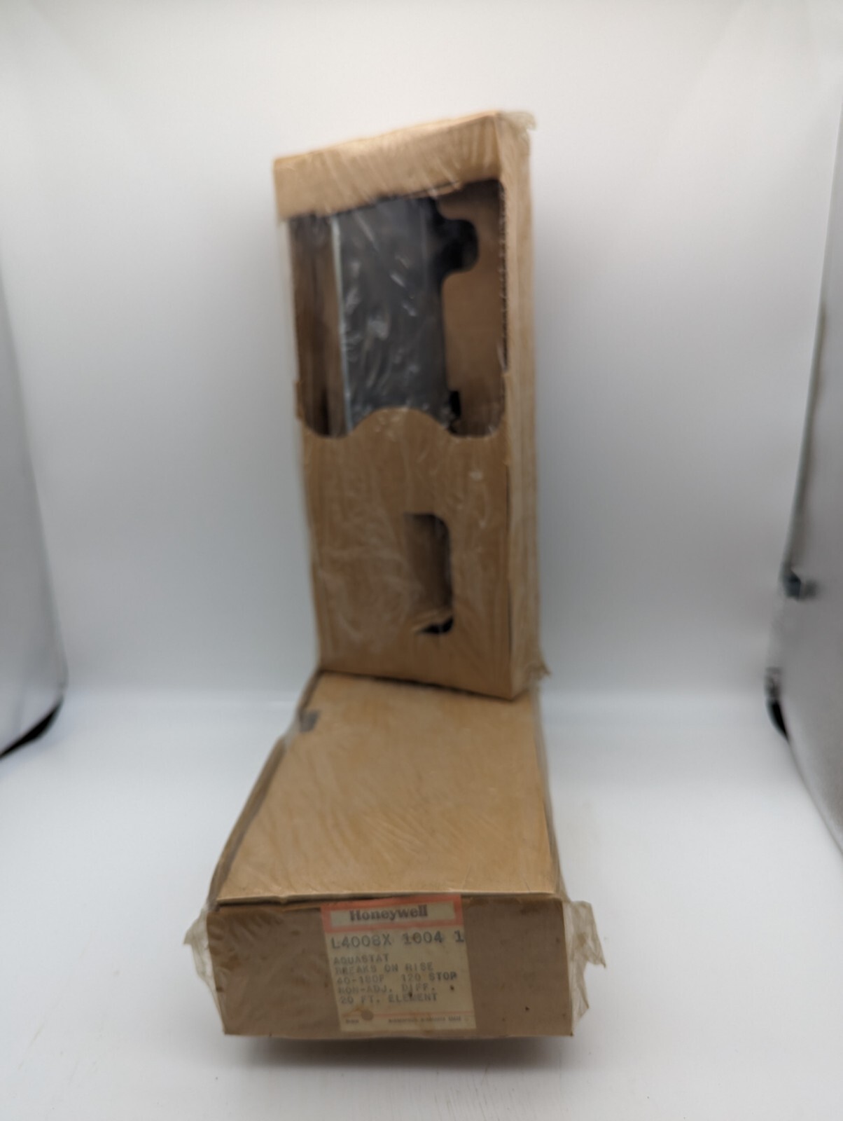 Honeywell L4008X 1004 Aquastat Controller NEW IN BOX