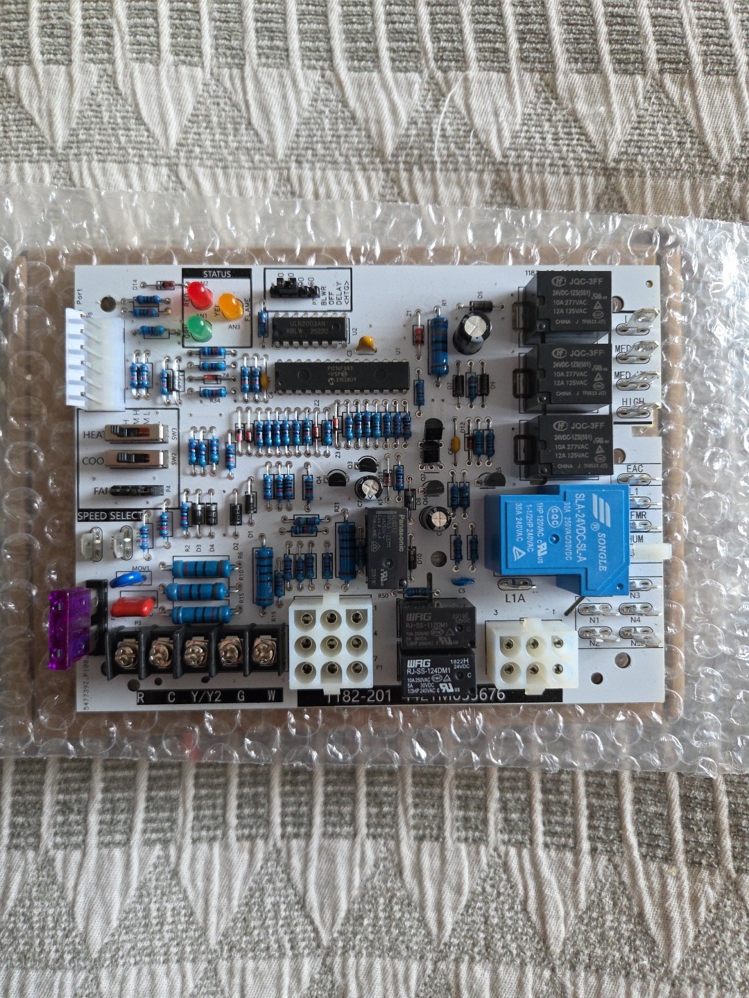 920915 2011-2025 Nordyne Intertherm Miller Furnace Control Board 624742 904840