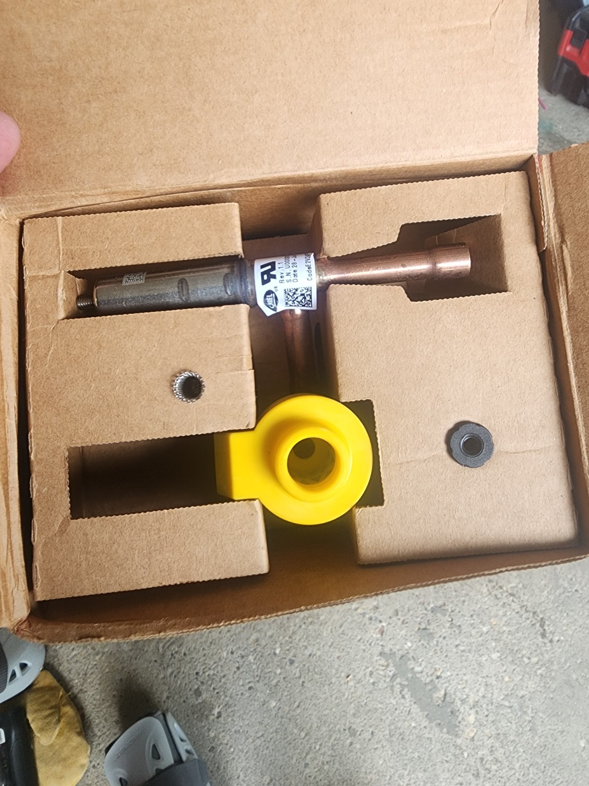 Carel E2v24fwaeo Electronic Expansion Valve Brand New Fast Shipping