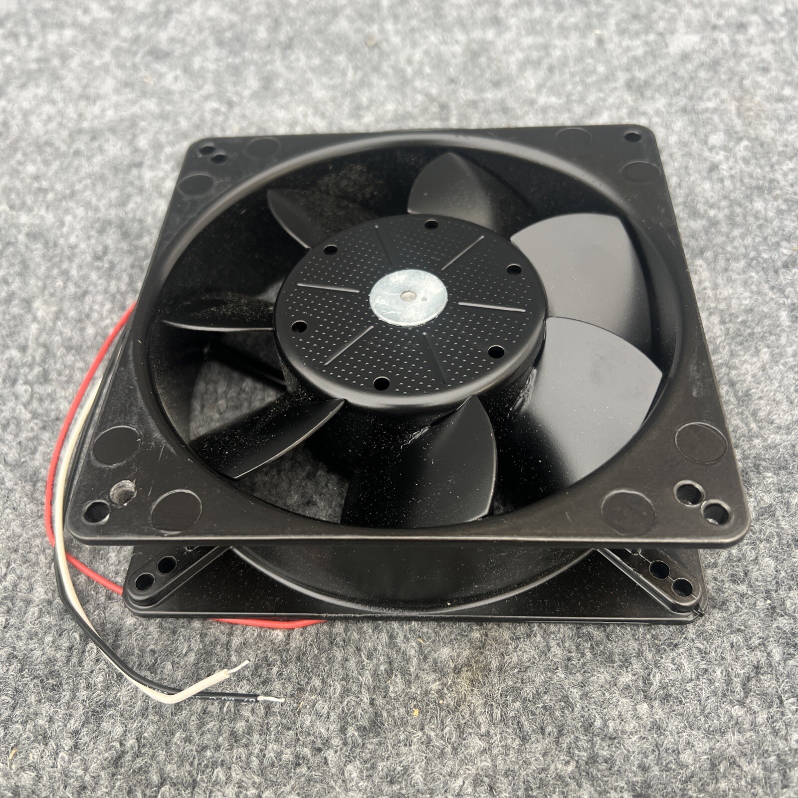 Ebm-papst 5112 N/2 DC Fan 12V 135x135x38mm 153CFM 48dBA 9.5W 2900RPM