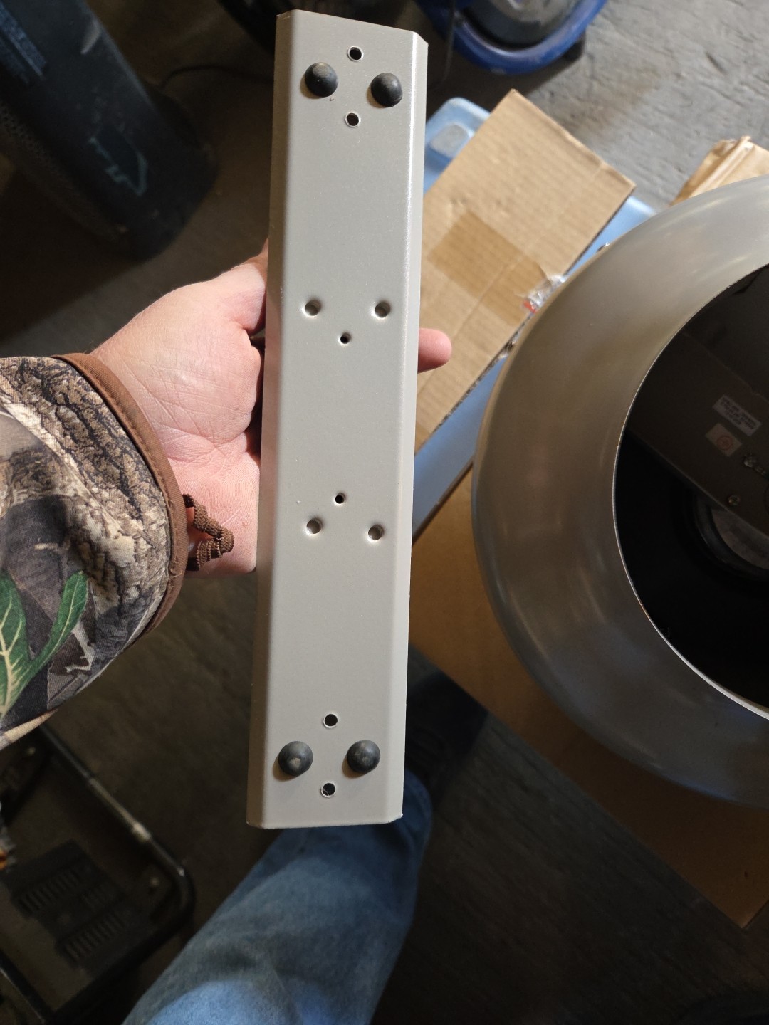 Canarm In-Line Duct Fan: 579 cfm Max., 8 in Duct, 140 W, 120V AC