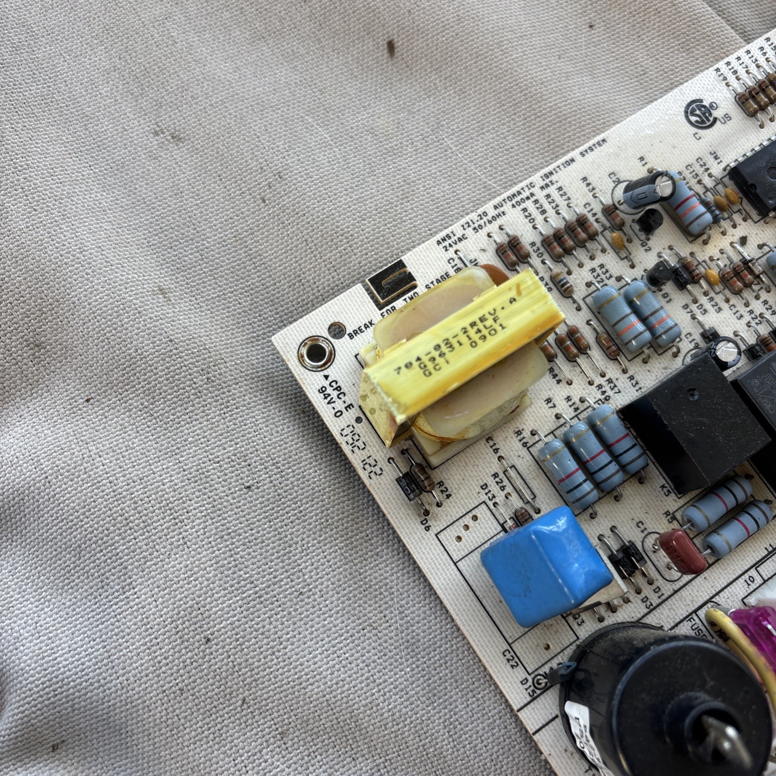 Goodman/Amana PCBAG123 1068-400 3609N235806 Control Circuit Board