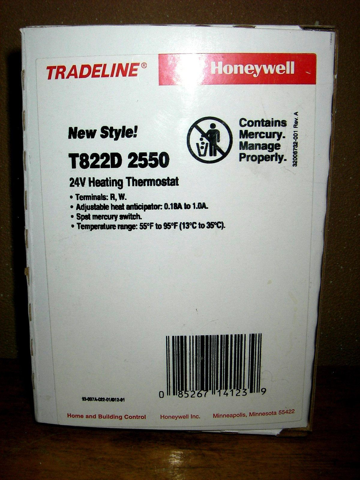 NEW: Honeywell Tradeline 24V Heating Thermostat. T822D 2550