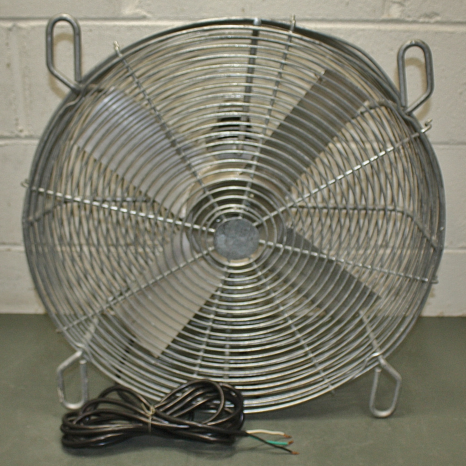 Dayton Transformer Cooling Fan 13F051, 20″ Blade, 115/230V AC, 1/4HP Guard Mount