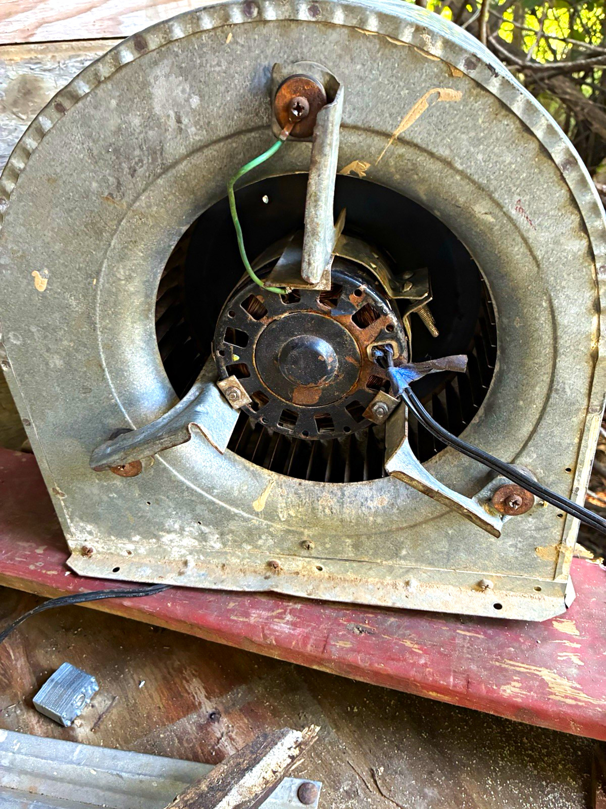 Centrifugal HVAC Squirrel Cage Blower Belt Drive 115V 1-Phase Model D9RAT070BDD