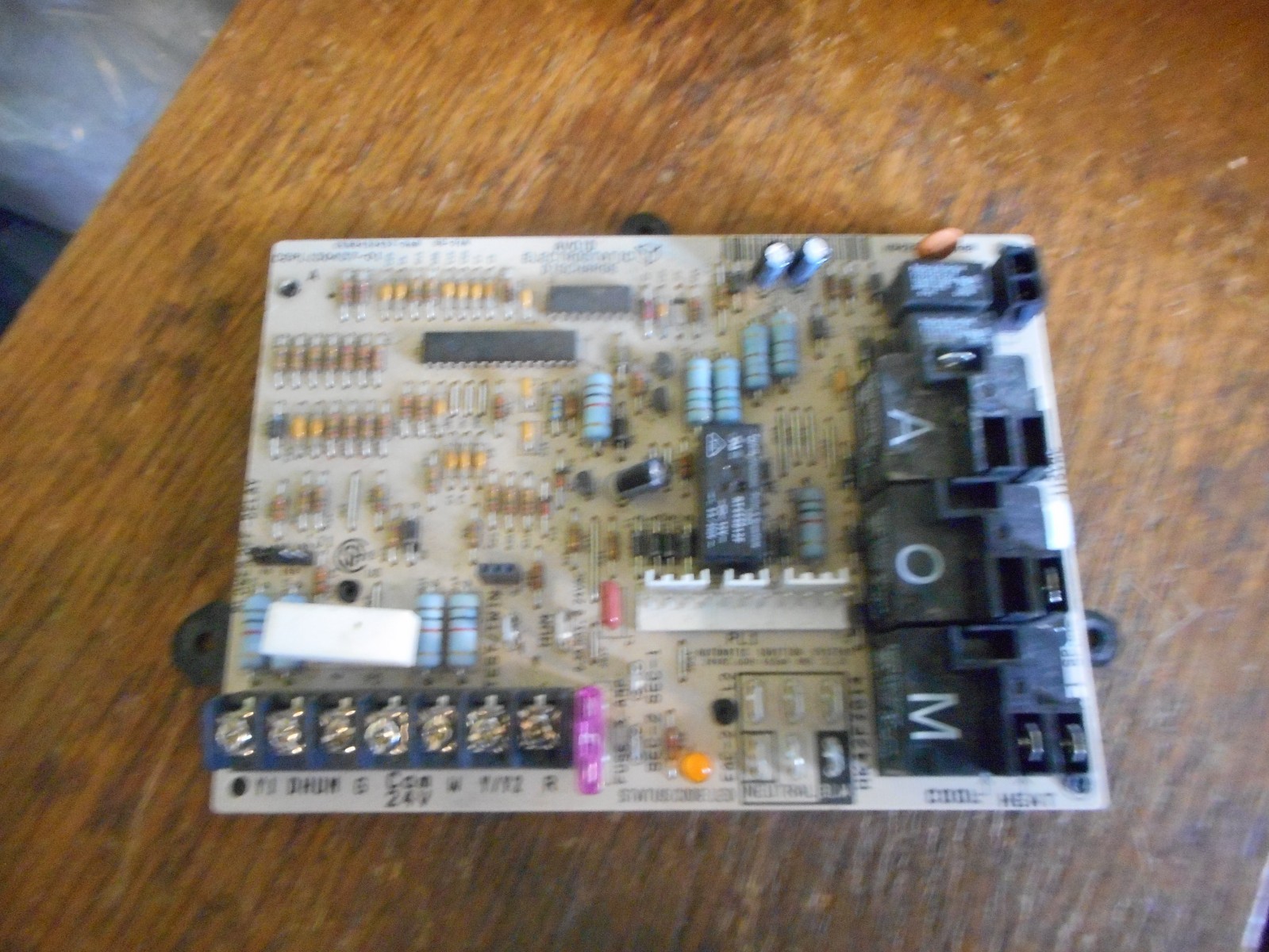 Carrier Bryant Payne HK42FZ014 CEPL130437-01 Furnace Control