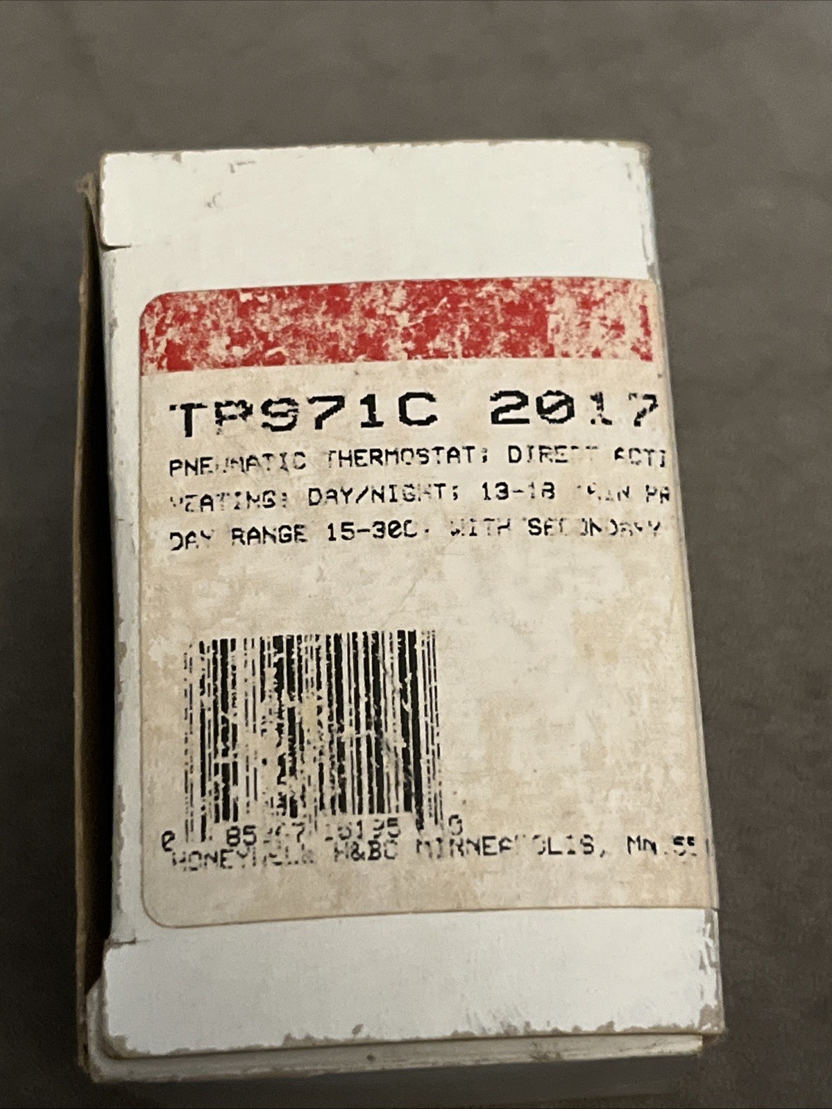 Honeywell TP971C 2017 Pneumatic Thermostat Direct Acting Silver Black
