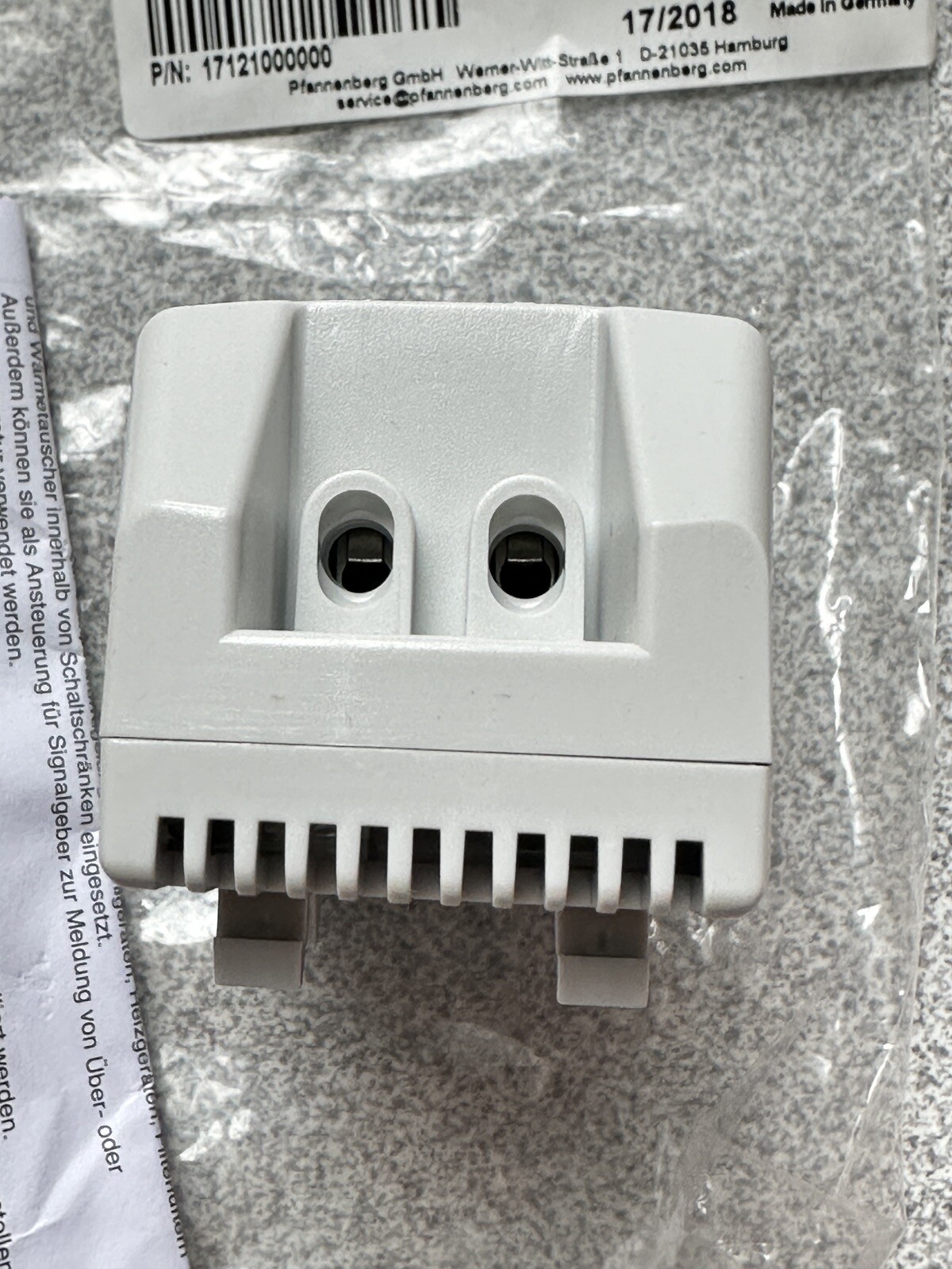 NEW PFANNENBERG FLZ530 THERMOSTAT 32-140 DEGREES 10 AMP 120-240VAC 0-60 deg. C