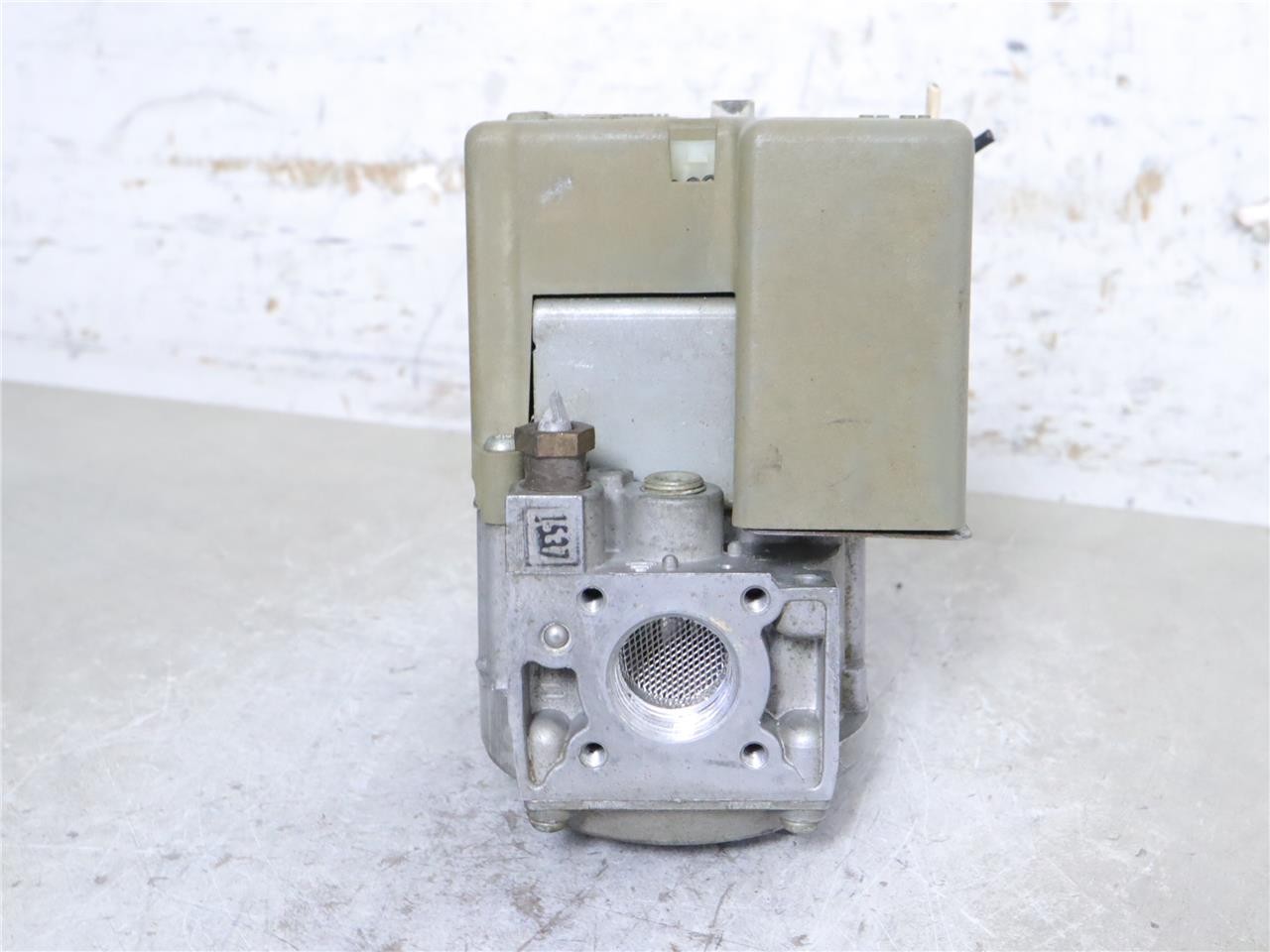 Honeywell SV9541Q3098 SmartValve Furnace 2 Stage Gas Smart Valve HQ1013351HW
