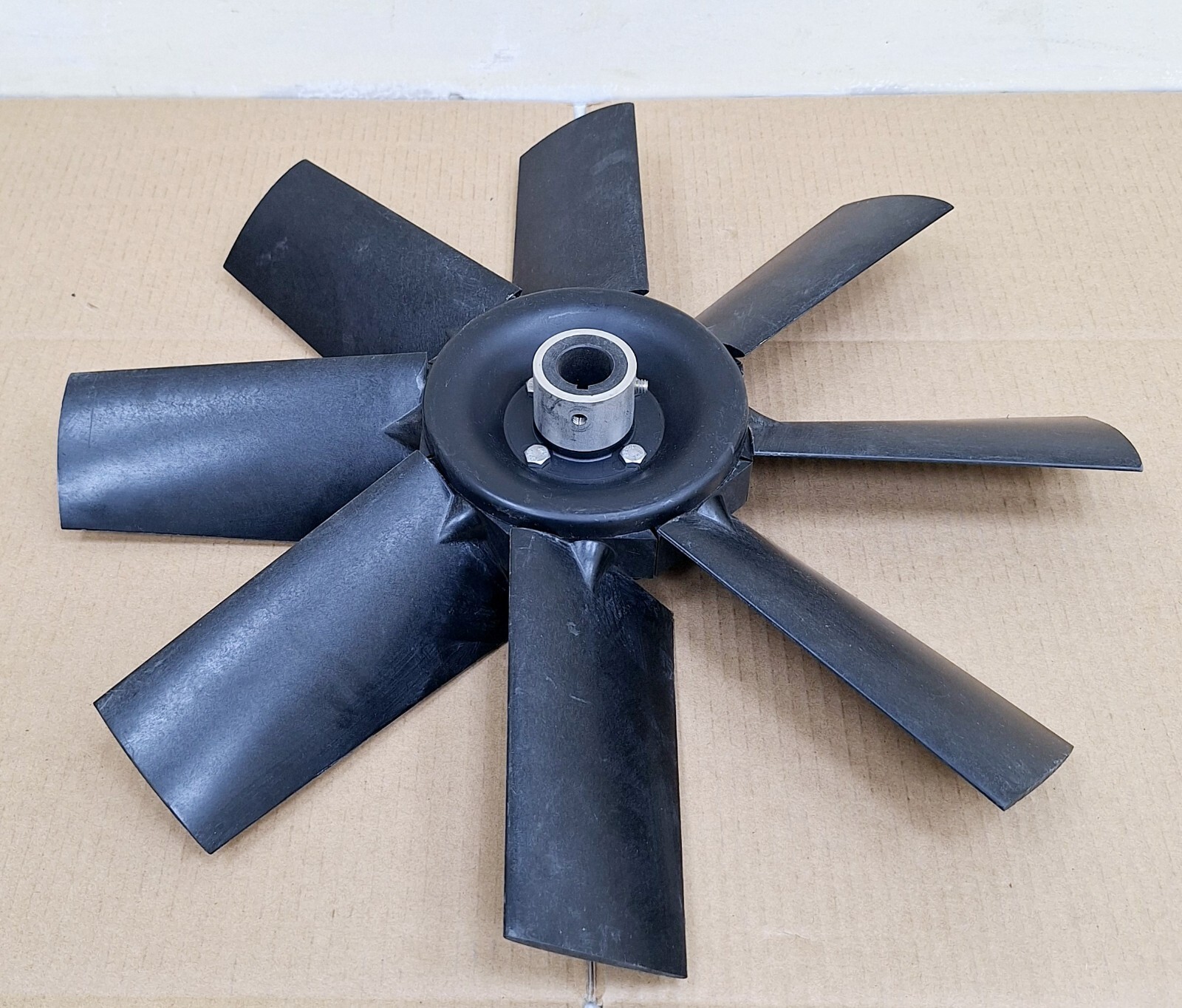 Multi-Wing 100100 / 104 / 119A Axial Propeller