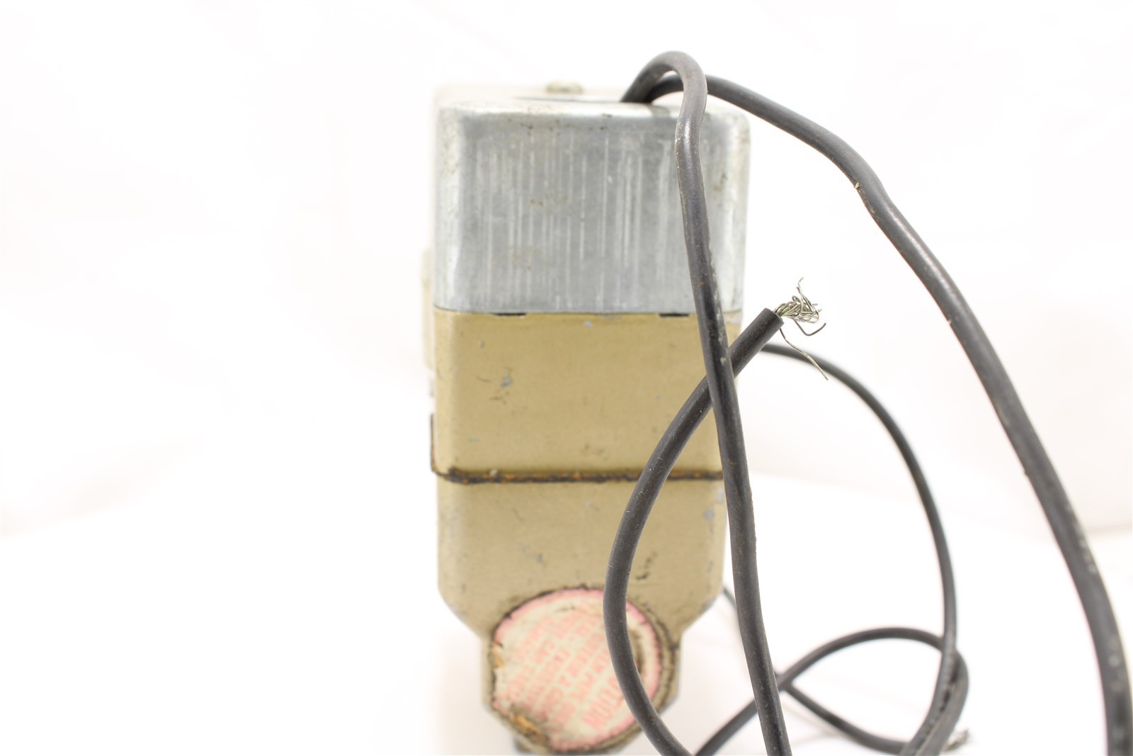 Honeywell V4202A-1017 Main Automatic Gas Valve Safety Shutoff