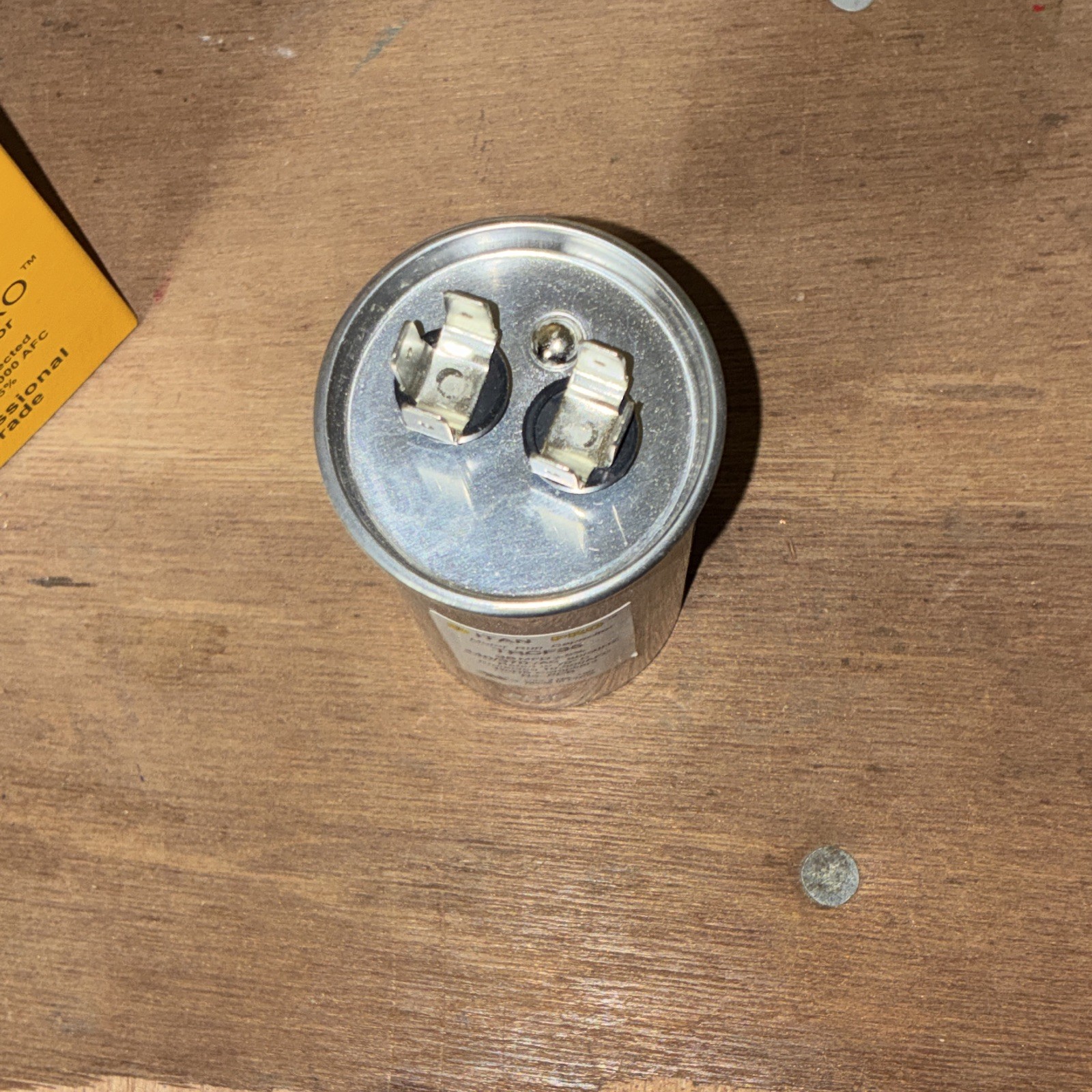 Titan Pro TRCF35 Round Motor Run Capacitor 35 MFD 440/370 VAC