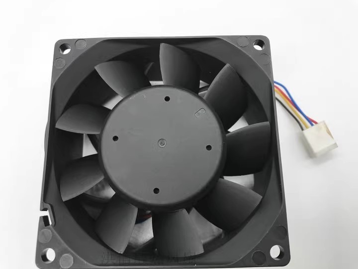 1PCS Delta PFC0812DE 8038 12V 1.86A 8CM 4-Wire PWM Large Airflow Cooling Fan
